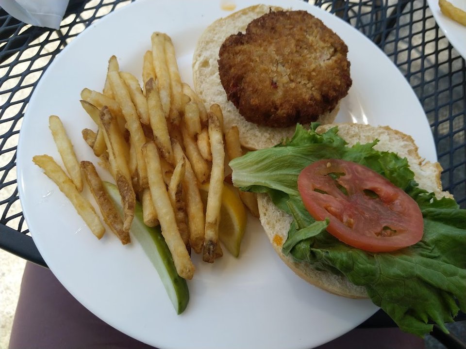 Creekside Burger